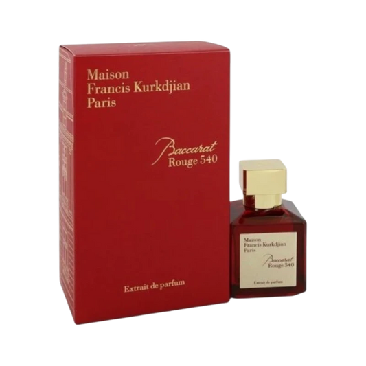 Perfume Baccarat Rouge 540 Extrait de Parfum de BodegaPerfumera13 con caja roja y frasco de cristal con tapa dorada